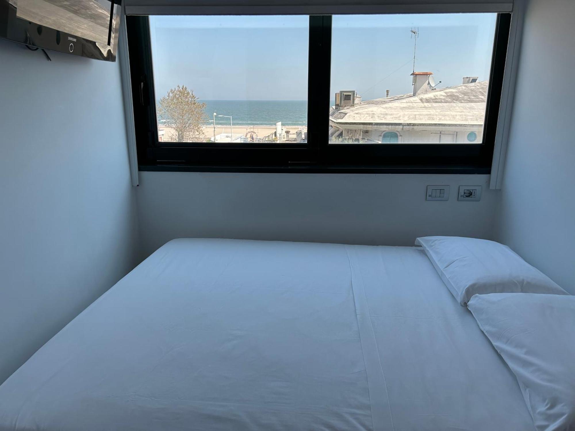 Hotel Perla - The Storyhoteller Riccione Exterior foto