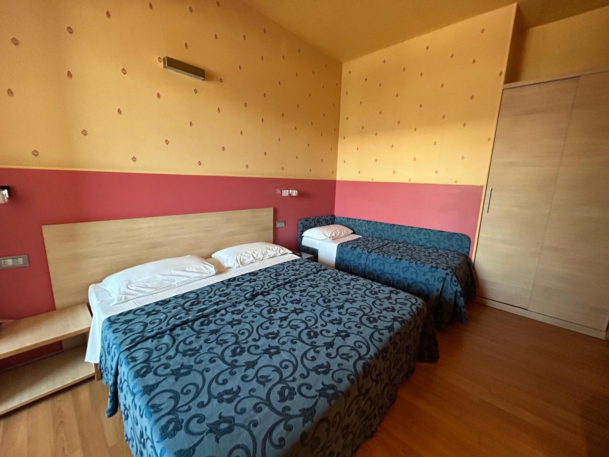 Hotel Perla - The Storyhoteller Riccione Exterior foto